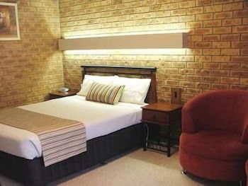 Jolly Swagman Motor Inn Holbrook - Hervey Bay Accommodation 6