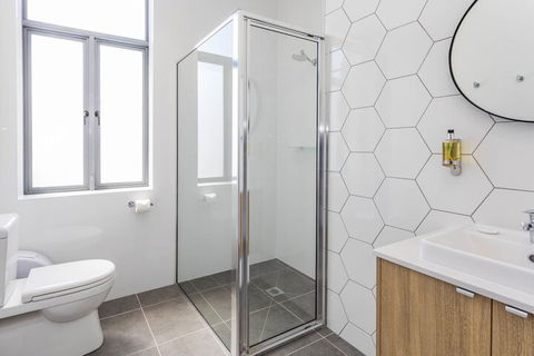 Cache Accommodation - Tourism Hervey Bay 5