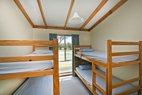 Acclaim Rose Gardens Beachside Holiday Park - Hervey Bay Accommodation 3