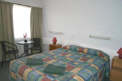 Nhill Holiday Inn - Hervey Bay Accommodation 3