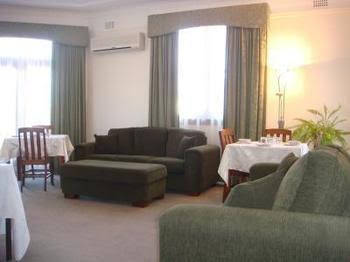 New Criterion Boutique Accommodation - Tourism Hervey Bay 0