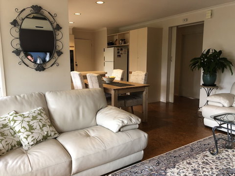 Countryside Connections Spa Cottage - Hervey Bay Accommodation 1