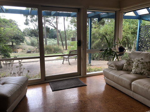 Countryside Connections Spa Cottage - Hervey Bay Accommodation 3