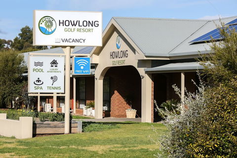Howlong Golf Resort - Hervey Bay Accommodation 1