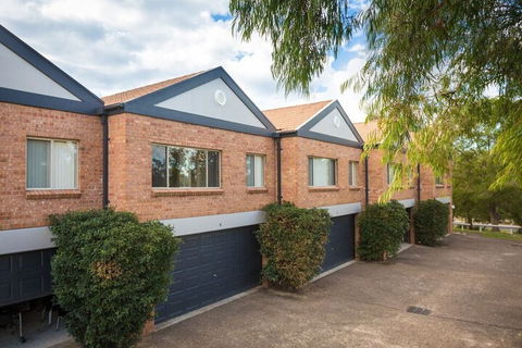 Beaches Apartments Merimbula - Hervey Bay Accommodation 2