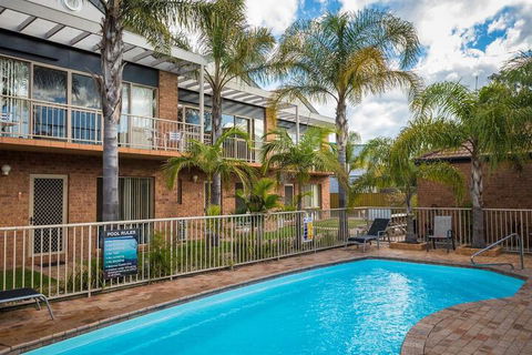 Beaches Apartments Merimbula - Hervey Bay Accommodation 5