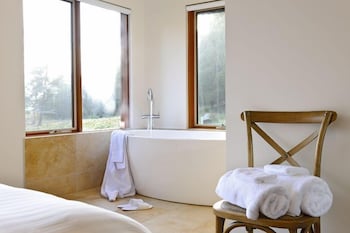 Adventure Bay Retreat - Tourism Hervey Bay 4