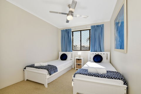 Beachport - Hervey Bay Accommodation 5