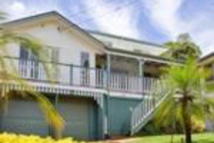 Eagle Heights QLD Hervey Bay Accommodation