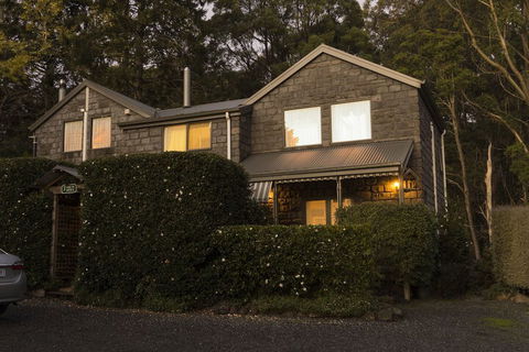 Observatory Cottages - Hervey Bay Accommodation 3