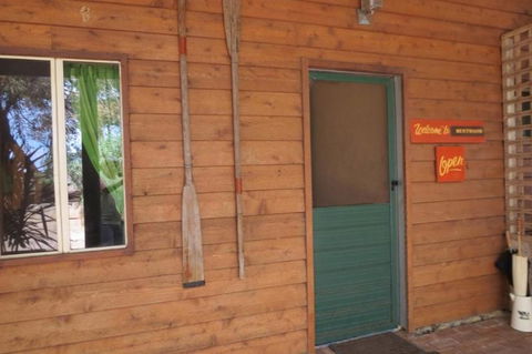 Bentwood Olive Grove Accommodation - Tourism Hervey Bay 2