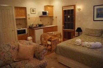 Chalets Lumineux - Hervey Bay Accommodation 1