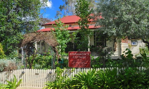 Sinnamons Cottage - Hervey Bay Accommodation 6