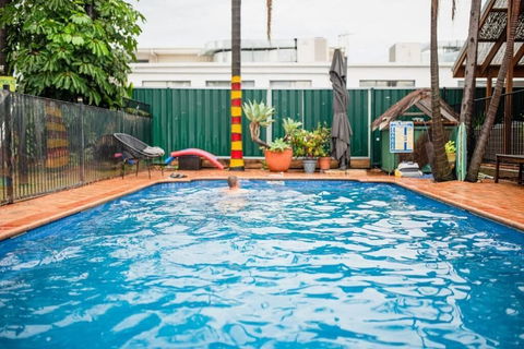 Backpackers Newcastle - Hervey Bay Accommodation 4