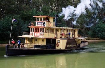 Golden River Motor Inn - Hervey Bay Accommodation 0