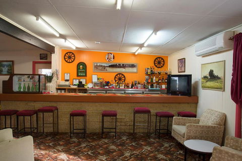 Artesian Motor Inn - Hervey Bay Accommodation 4