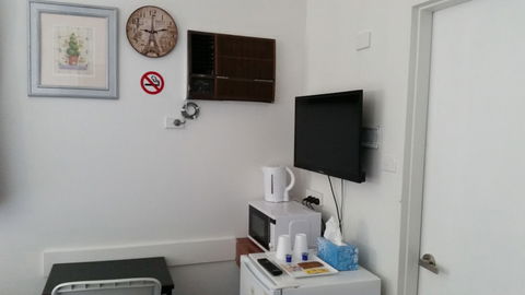 Perth City Motel - Hervey Bay Accommodation 1