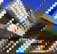 The Entrance Backpackers - Hostel - Tourism Hervey Bay