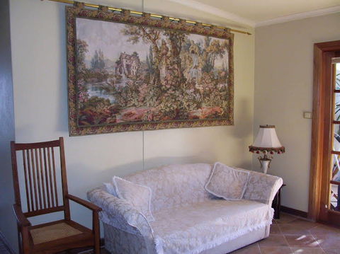 Jewel Of The Valley - Tourism Hervey Bay 0