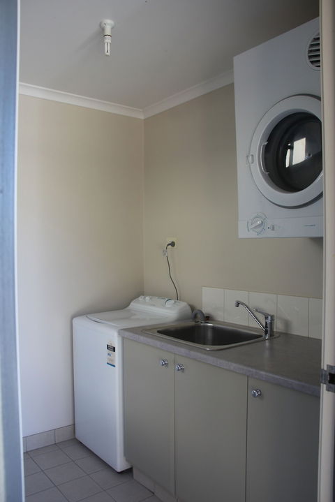 Saltbush Motor Inn - Hervey Bay Accommodation 4