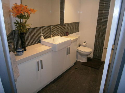 New York On King - Tourism Hervey Bay 4