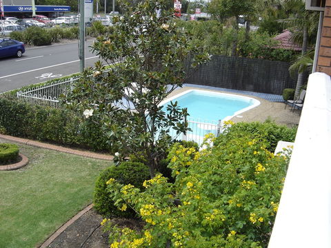 Avaleen Lodge Motor Inn - Hervey Bay Accommodation 2