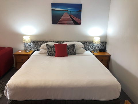 Avaleen Lodge Motor Inn - Hervey Bay Accommodation 6