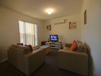 DBJ Holiday Units - Tourism Hervey Bay 5