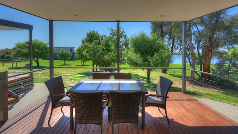 Tasman Holiday Parks - Lake Mulwala - Hervey Bay Accommodation 3