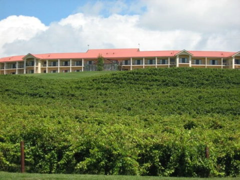 Turners Vineyard Motel And Function Centre - Hervey Bay Accommodation 0