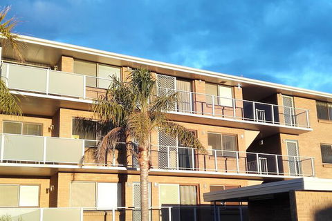 Narooma Palms Holiday Apartments - Tourism Hervey Bay 1