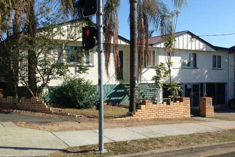 Some Rooms Backpacker - Tourism Hervey Bay 7