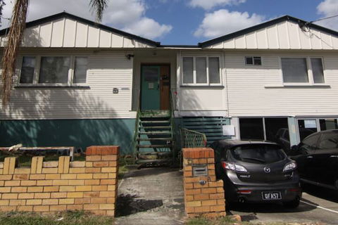 Some Rooms Backpacker - Tourism Hervey Bay 1