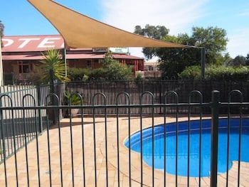 Golden Guitar Motor Inn - Hervey Bay Accommodation 0