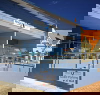 Penguin Beachfront Apartments - Hervey Bay Accommodation