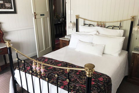 Number 12 Bed & Breakfast - Tourism Hervey Bay 1