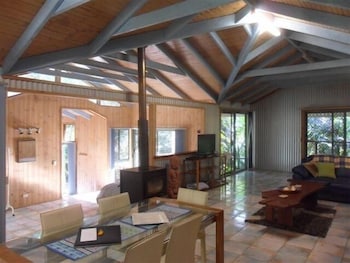 Treetops Accommodation Montville - Hervey Bay Accommodation 0