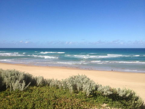 Chill Apartment - Hervey Bay Accommodation 4