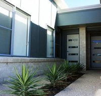 Bottle Tree Apartments - Hervey Bay Accommodation