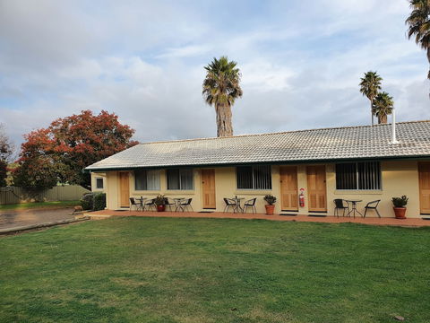 McNevin's Tamworth Motel - Tourism Hervey Bay 2