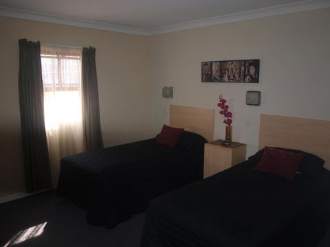 Gundagai Motel - Hervey Bay Accommodation 2