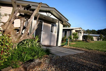 Yabbaloumba Retreat - Hervey Bay Accommodation 3