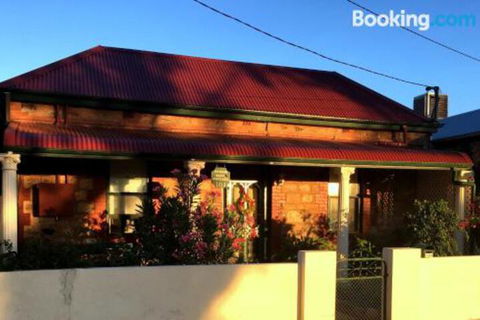 A Miners Rest - Hervey Bay Accommodation 6