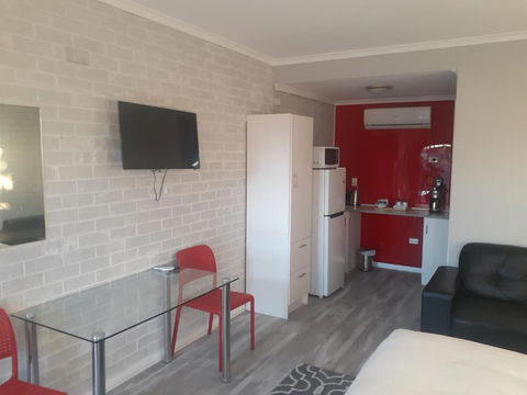 Wentworth Club Motel - Hervey Bay Accommodation 5