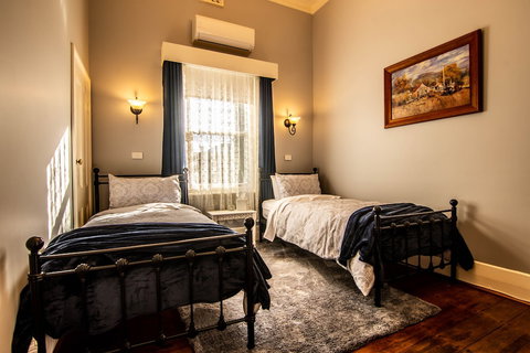 Heytesbury House - Hervey Bay Accommodation 4