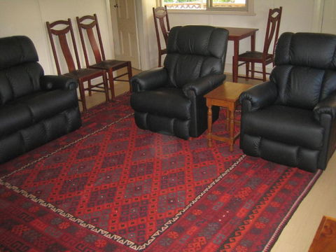 Showgrounds Cottage Naracoorte - Tourism Hervey Bay 5