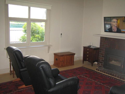 Showgrounds Cottage Naracoorte - Tourism Hervey Bay 2