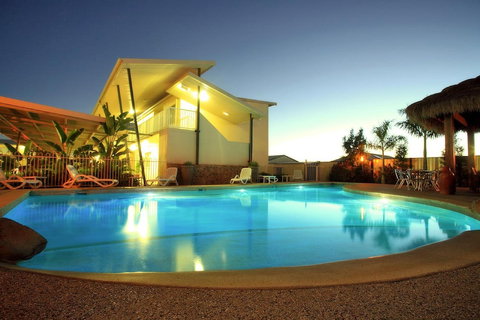 Mayfair Motel Emerald - Hervey Bay Accommodation 4