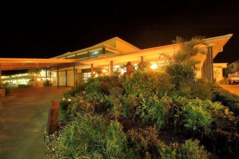 Mayfair Motel Emerald - Hervey Bay Accommodation 1