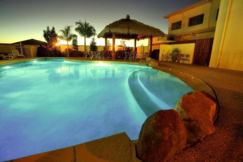 Mayfair Motel Emerald - Hervey Bay Accommodation 6